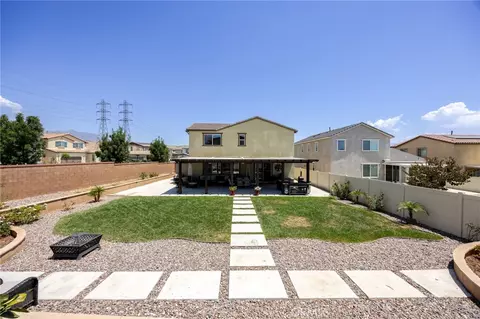 Exterior - 2229 Opal St, Banning, CA 92220 photo 3 of 6