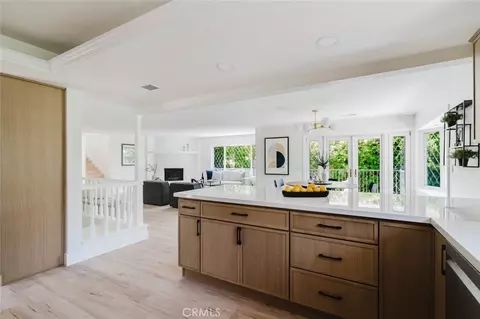 Kitchen - 142 Crescent Glen Dr, Glendora, CA 91741 photo 3 of 4