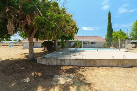Exterior - 20150 Myron, Perris, CA 92570 photo 5 of 13