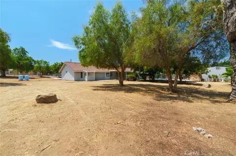 Exterior - 20150 Myron, Perris, CA 92570 photo 6 of 13