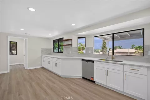 Kitchen - 20150 Myron, Perris, CA 92570 photo 2 of 3
