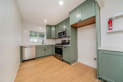 Kitchen - 4474 Highland Pl, Riverside, CA 92506 photo 2 of 2