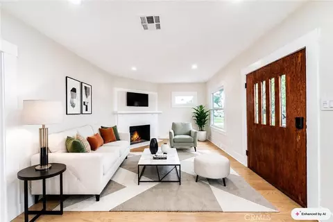 Living - 4474 Highland Pl, Riverside, CA 92506 photo 1 of 5