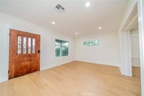 Living - 4474 Highland Pl, Riverside, CA 92506 photo 4 of 5