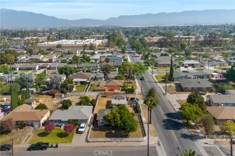 View/Area - 17292 Owen St, Fontana, CA 92335 photo 5 of 5