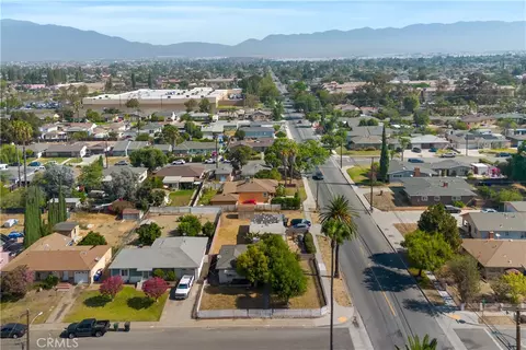 View/Area - 17292 Owen St, Fontana, CA 92335 photo 5 of 5