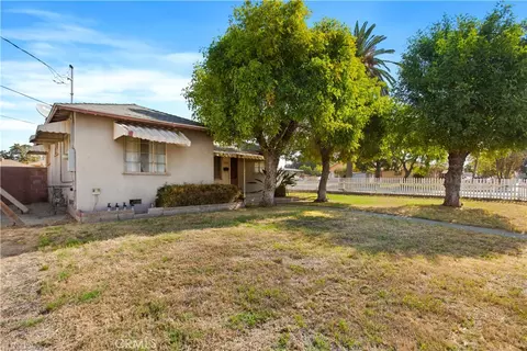 Exterior - 17292 Owen St, Fontana, CA 92335 photo 3 of 7