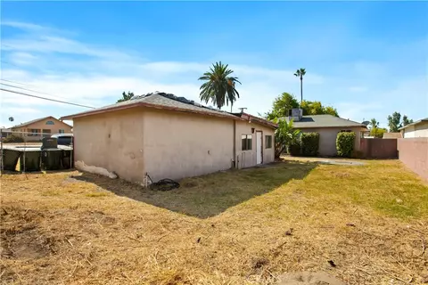 Exterior - 17292 Owen St, Fontana, CA 92335 photo 7 of 7