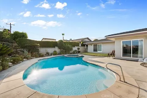 Exterior - 878 W Buffington St, Upland, CA 91784 photo 5 of 7