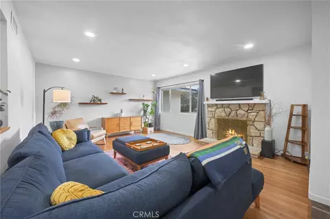 Living - 414 Via Vista Dr, Redlands, CA 92373 photo 1 of 1