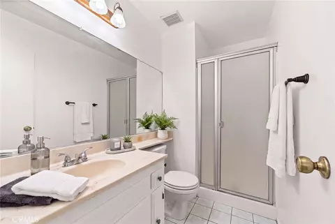 Bath - 36904 103rd E, Littlerock, CA 93543 photo 3 of 4