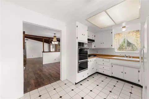 Kitchen - 36904 103rd E, Littlerock, CA 93543 photo 2 of 4