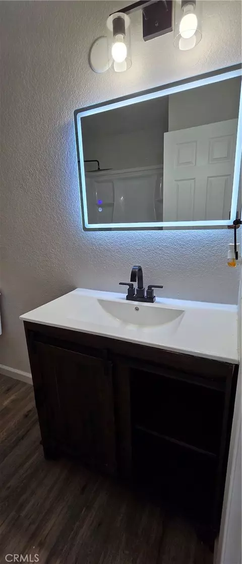 Bath - 1846 E Milling, Lancaster, CA 93535 photo 5 of 7