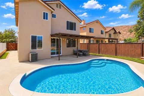 Exterior - 17892 Spring Hl, Riverside, CA 92503 photo 4 of 4
