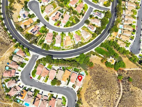 View/Area - 17892 Spring Hl, Riverside, CA 92503 photo 4 of 5