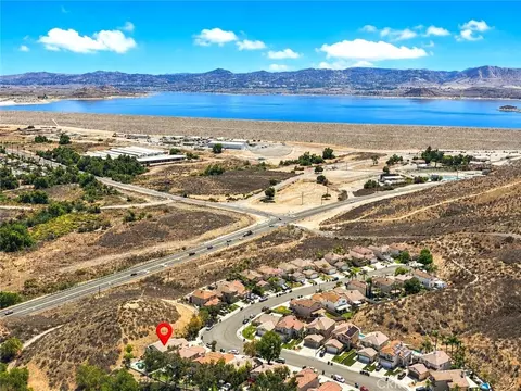 View/Area - 17892 Spring Hl, Riverside, CA 92503 photo 5 of 5