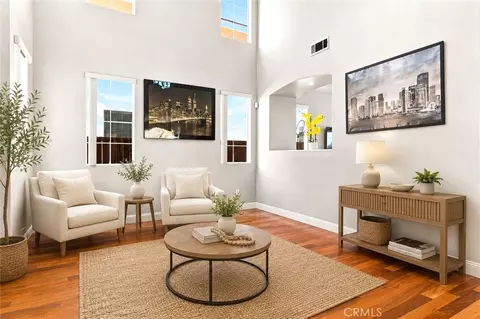 Living - 17892 Spring Hl, Riverside, CA 92503 photo 3 of 10