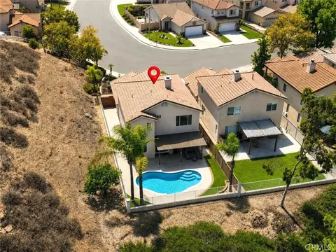 View/Area - 17892 Spring Hl, Riverside, CA 92503 photo 3 of 5