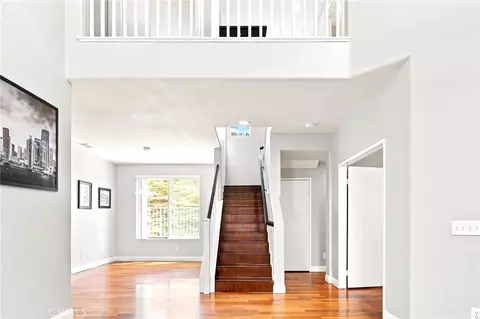 Entry Way - 17892 Spring Hl, Riverside, CA 92503 photo 3 of 4