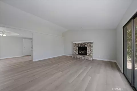 Living - 18358 Catalpa, Hesperia, CA 92345 photo 4 of 6