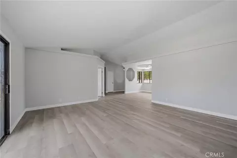 Living - 18358 Catalpa, Hesperia, CA 92345 photo 5 of 6