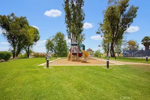 View/Area - 2253 Jasmine Ave, Upland, CA 91784 photo 2 of 3
