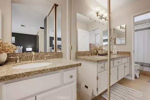 Bath - 2253 Jasmine Ave, Upland, CA 91784 photo 3 of 4