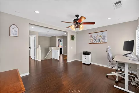 Entry Way - 7092 Leighton Dr, Eastvale, CA 92880 photo 4 of 5