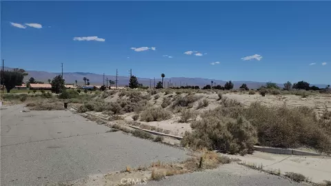 34335 Thomas Ct, Thousand Palms, CA 92276 photo 2