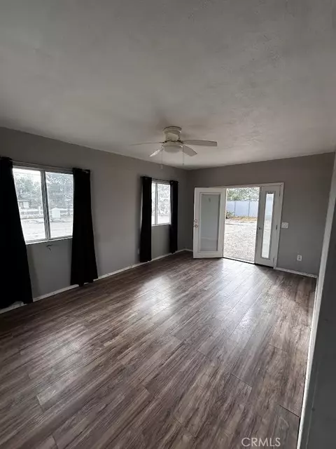 Living - 25824 Us Highway 58, Barstow, CA 92311 photo 1 of 3
