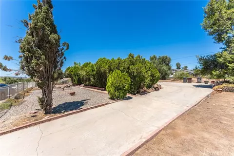 21470 Memory, Perris, CA 92570 photo 2