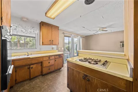 Kitchen - 412 S Vecino Ave, Glendora, CA 91741 photo 1 of 6