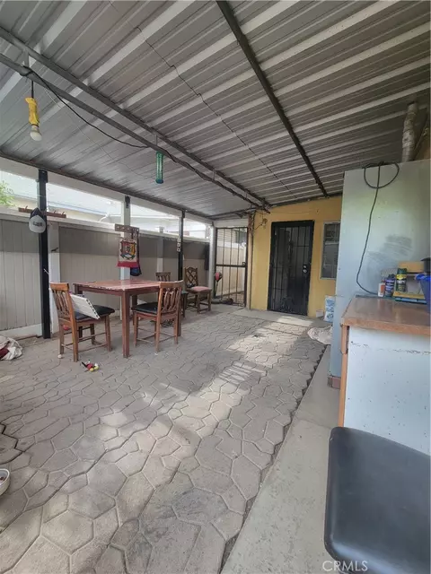 Exterior - 8567 Trey Ave, Riverside, CA 92503 photo 5 of 6