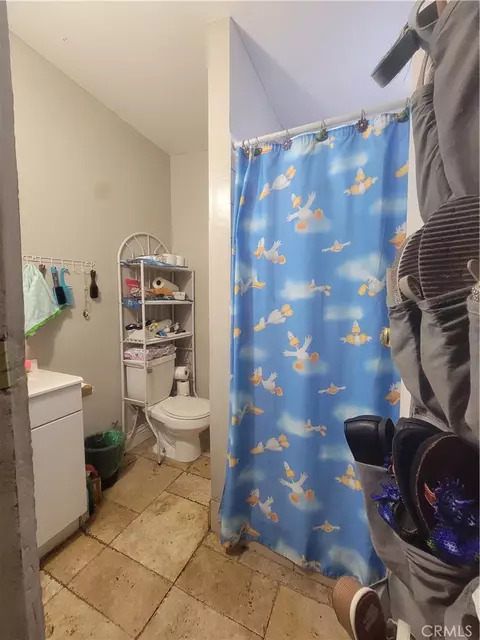 Bath - 8567 Trey Ave, Riverside, CA 92503 photo 1 of 1