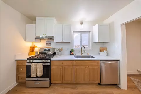 Kitchen - 946 Cedar St, Corona, CA 92879 photo 1 of 1