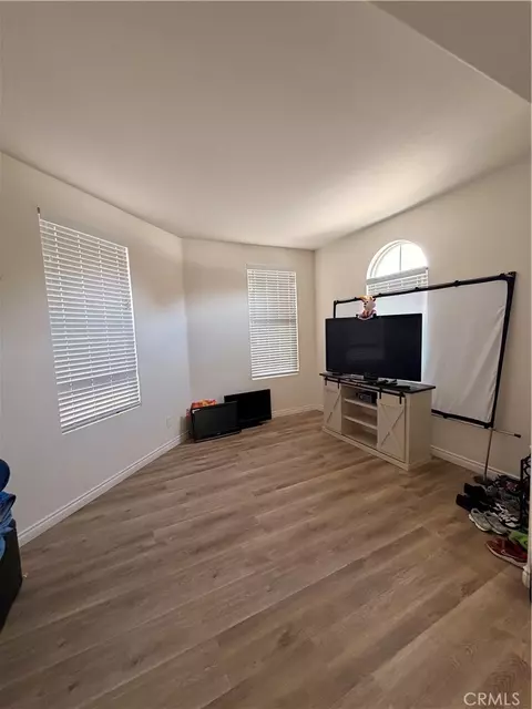 1434 Granada, Perris, CA 92571 photo 7