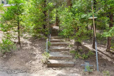 Other - 320 Flower Dr, Lake Arrowhead, CA 92352 photo 24 of 33