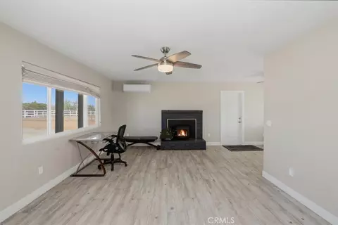 Living - 11363 Maple, Hesperia, CA 92345 photo 2 of 3