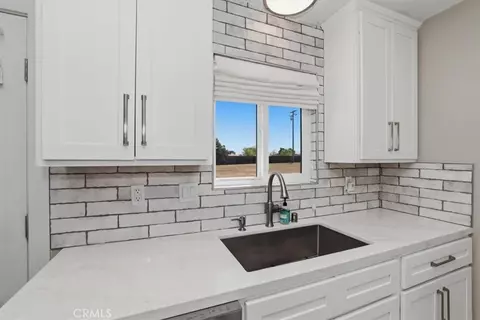 Kitchen - 11363 Maple, Hesperia, CA 92345 photo 4 of 4