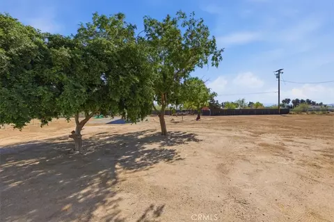 Exterior - 11363 Maple, Hesperia, CA 92345 photo 8 of 10