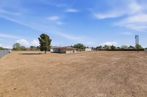 Exterior - 11363 Maple, Hesperia, CA 92345 photo 10 of 10