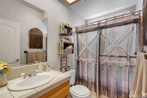 Bath - 7678 Montrose, Hesperia, CA 92345 photo 1 of 3