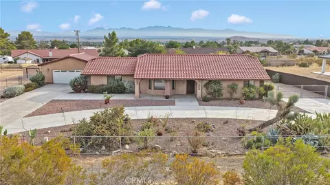 19025 Munsee, Apple Valley, CA 92307