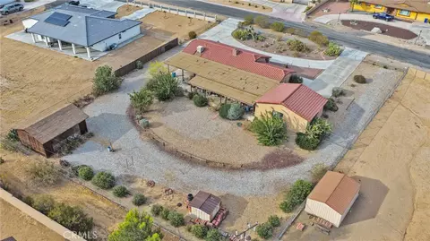 View/Area - 19025 Munsee, Apple Valley, CA 92307 photo 6 of 9