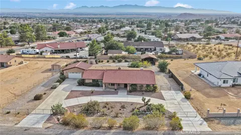 View/Area - 19025 Munsee, Apple Valley, CA 92307 photo 2 of 7