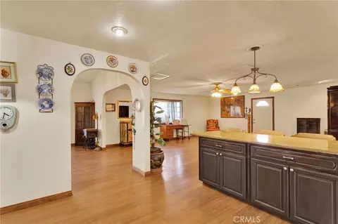 Entry Way - 19025 Munsee, Apple Valley, CA 92307 photo 1 of 5