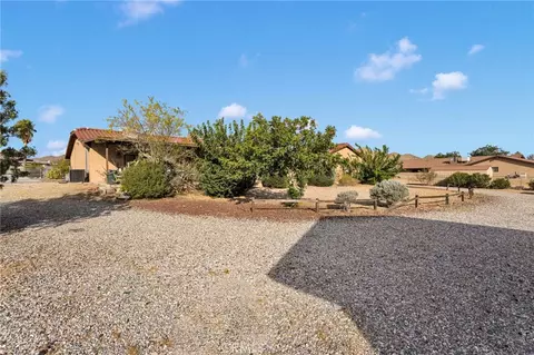 Exterior - 19025 Munsee, Apple Valley, CA 92307 photo 7 of 8