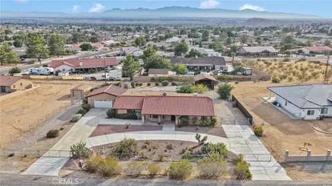 View/Area - 19025 Munsee, Apple Valley, CA 92307 photo 3 of 9