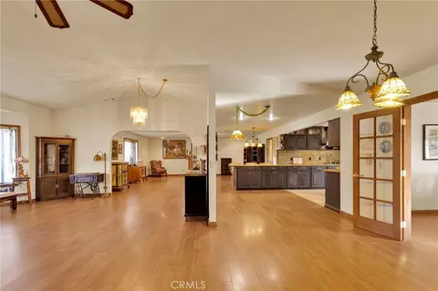 Living - 19025 Munsee, Apple Valley, CA 92307 photo 1 of 6