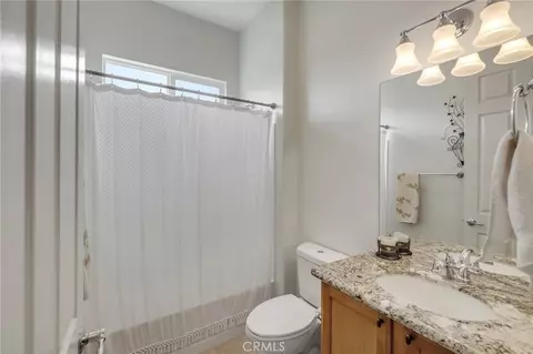 Bath - 19441 Royal Oaks, Apple Valley, CA 92308 photo 1 of 1